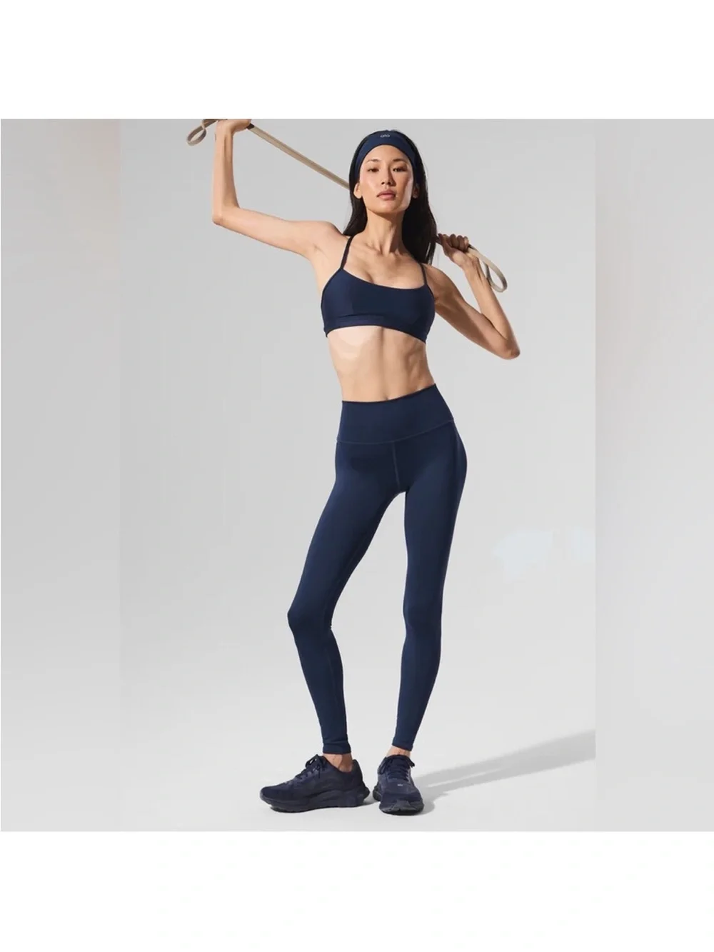 ALO Yoga High-Rise Navy Air-Lift Leggings Size Medium 25” Like New!! - Picture 3 of 8